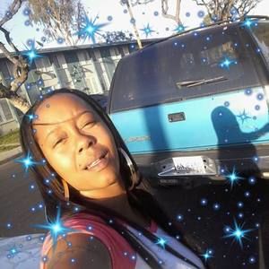 Meet your Posher, Chloe